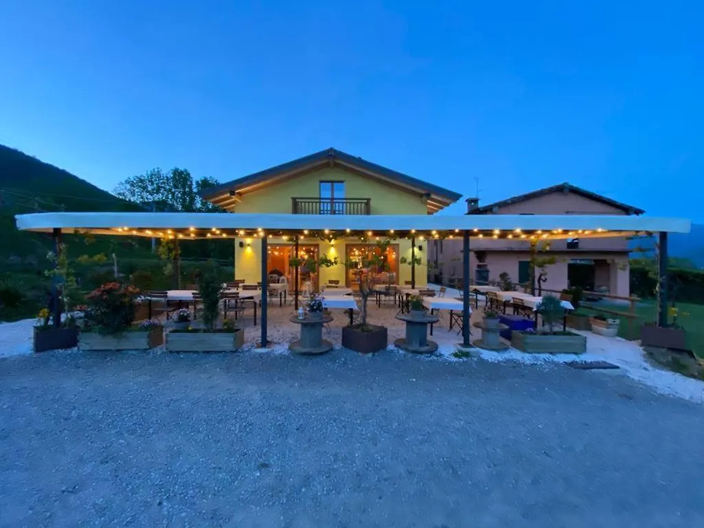 Farm stay Agriturismo La Soglia Del Parco Ranica Italy